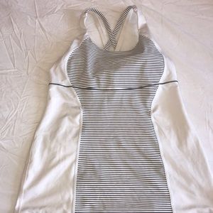 Lululemon tank top, built in bra